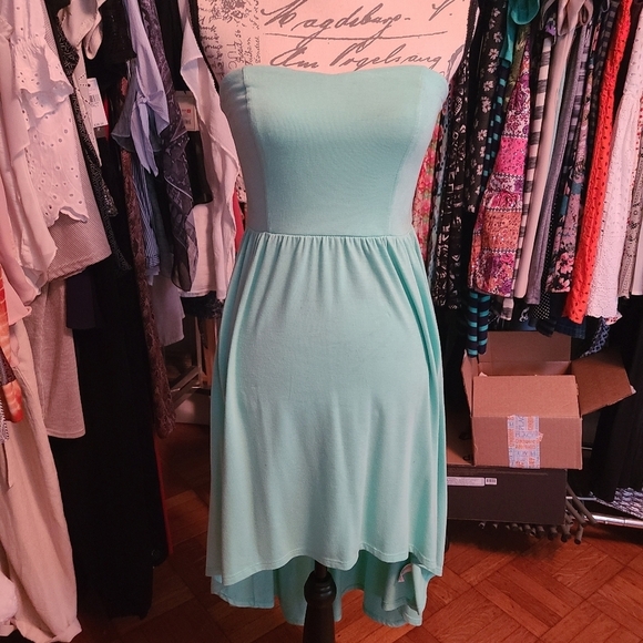 Xhilaration Dresses & Skirts - Cute summer dress Hp🔥🔥🔥🔥